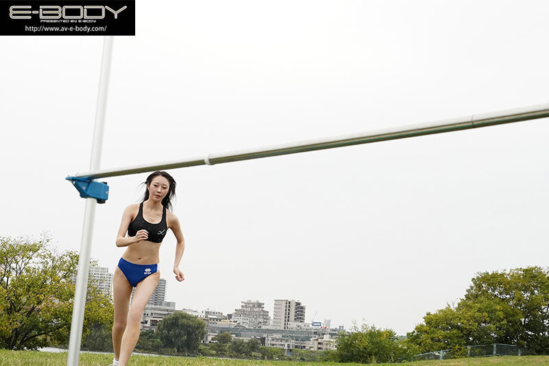 「9头身跳高好手」火辣下海,「超凶巨乳曲线」亮点满满!
