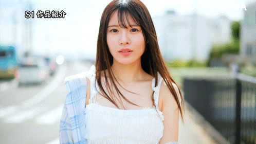 神似换乘恋爱嘉宾的「美乳练习生」出道,「高挑诱惑曲线」被封「博多宝石」!
