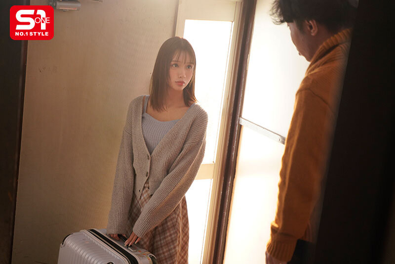 放假不回家!「巨乳女大生」找舍监取暖,不小心就大干好几场