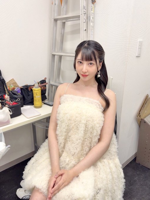 引退作发表!28岁F罩杯雪嫩巨乳美女「夏目响」AV引退作完全燃烧痉挛绝顶!